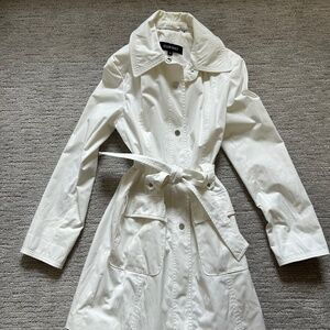 Ellen Tracy Women’s Trench Coat Size XS White Belt Long Jacket